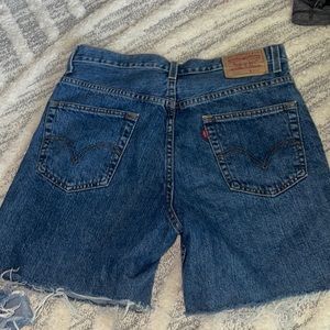 Womens Levis Cut off shorts 550 W 33